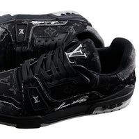 Louis Vuitton Trainer "All Black"