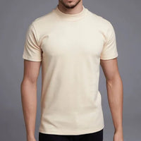 Camiseta Apertada Slim Fit Modelo Zaara Creme