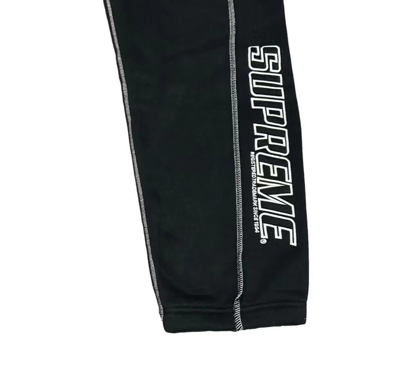 Conjunto Supreme Coverstitch Hooded