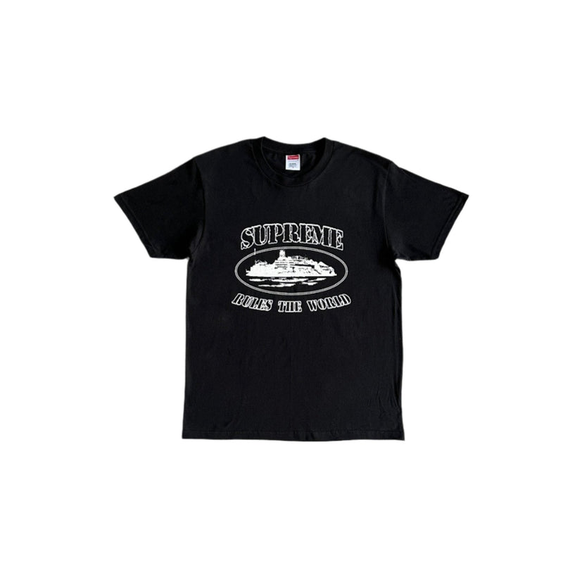 Corteiz x Supreme Camiseta Rules The World Black