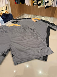 Conjunto Nike Academy