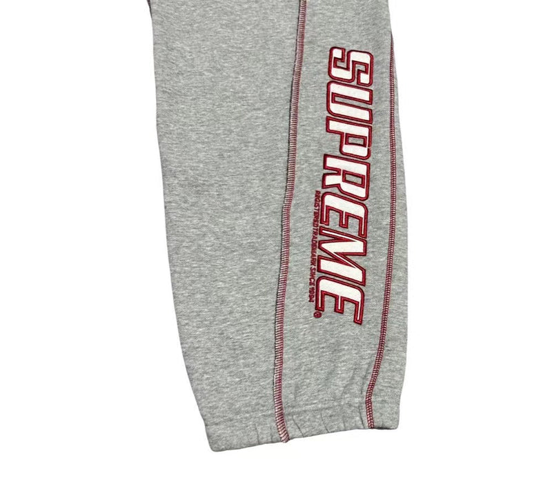 Conjunto Supreme Coverstitch Hooded