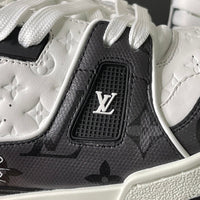 Louis Vuitton LV Trainer White / Black