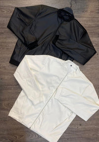 Jaquta Modelo Zaara Couro Preta