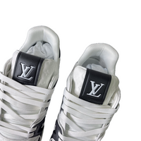 Louis Vuitton LV Trainer White / Black