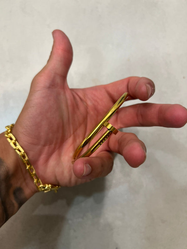 Bracelete Prego Banhado A Ouro