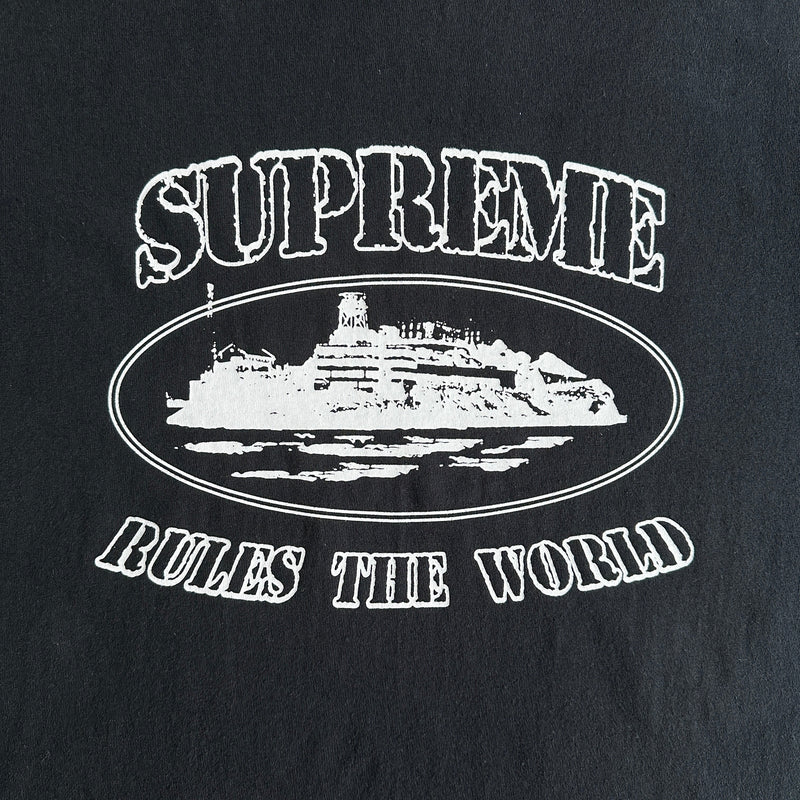 Corteiz x Supreme Camiseta Rules The World Black